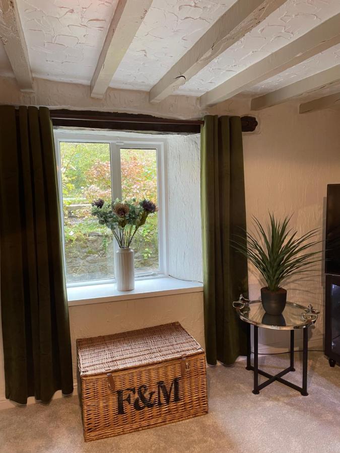 Canalside Cottage In The Heart Of Llangollen. 外观 照片